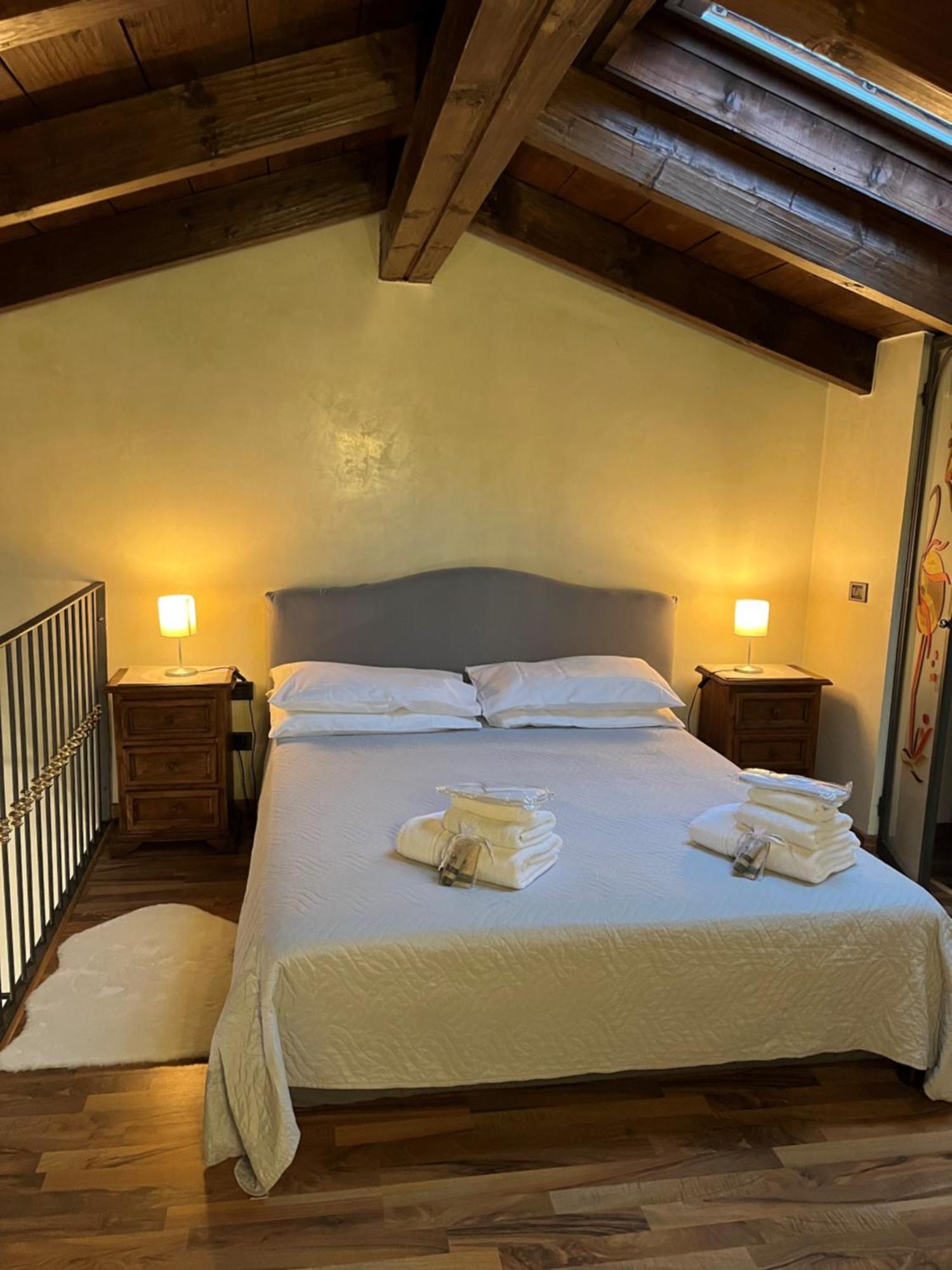 Bilocale Dafne Abbadesse Guest House Μιλάνο Εξωτερικό φωτογραφία