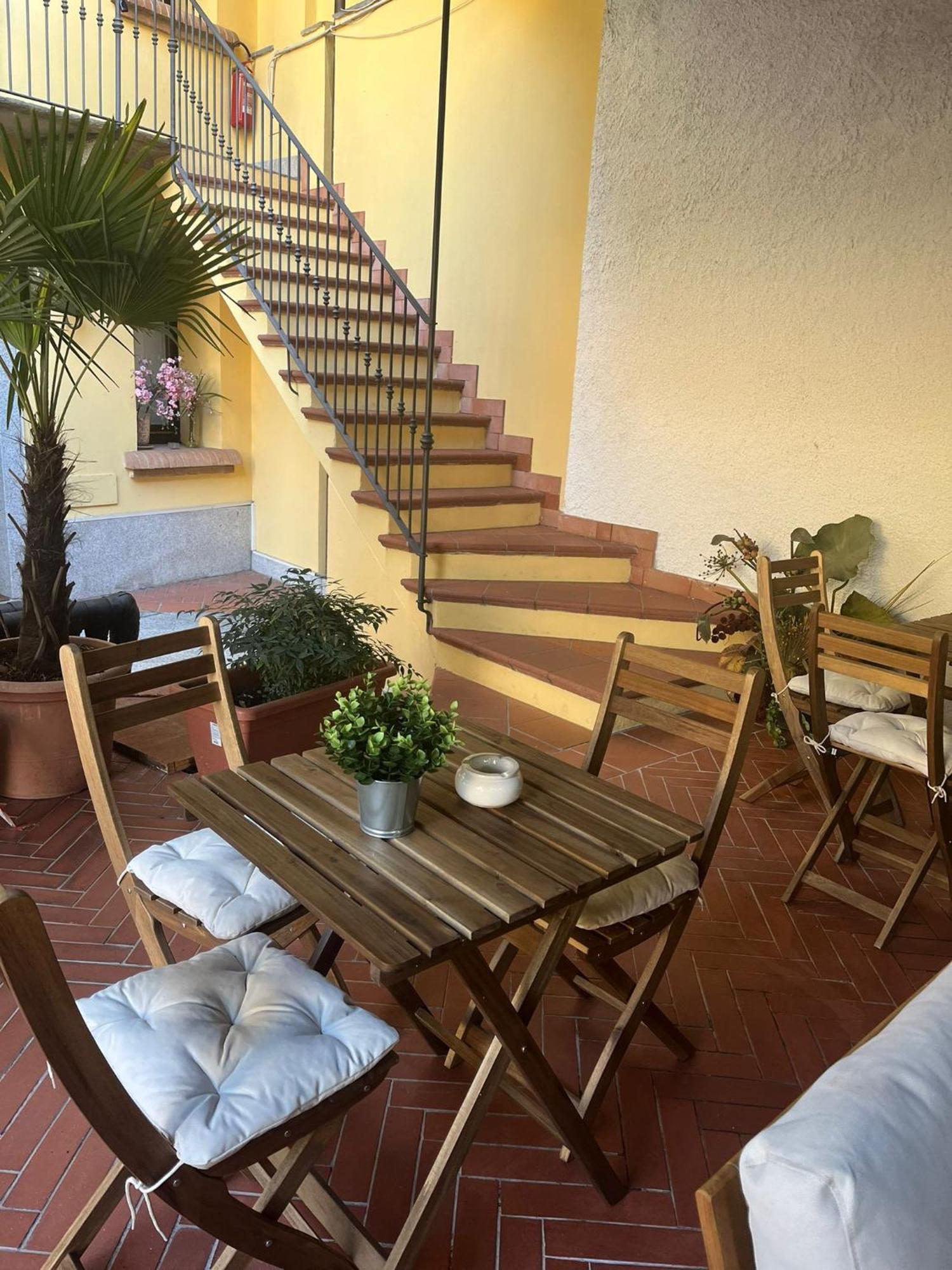 Bilocale Dafne Abbadesse Guest House Μιλάνο Εξωτερικό φωτογραφία
